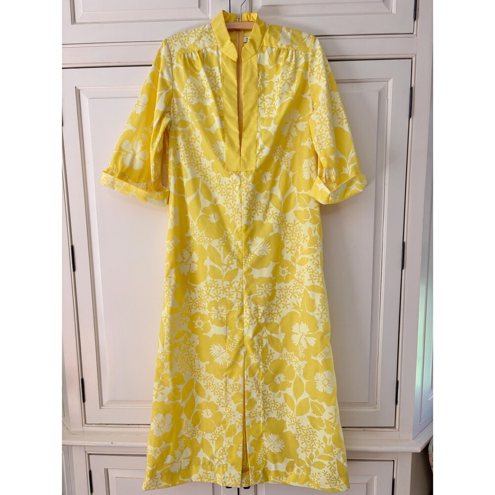 Fabulous Vintage Yellow Floral Dress/House Dress Hand Sewn